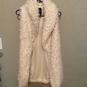 Fauxfur Cream Vest